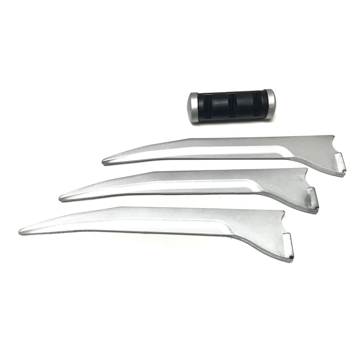 Superhuman Hand-Claw Foam Rubber Stunt Prop With 10 Inch Soft Blades - 1 Piece(X Men Inspired Wolverine Hand Claw Foam Rubber Stunt Prop With 10 Inch Soft Blades 1 Piece) 4 Superhuman Hand-Claw Foam Rubber Stunt Prop With 10 Inch Soft Blades - 1 Piece(X Men Inspired Wolverine Hand Claw Foam Rubber Stunt Prop With 10 Inch Soft Blades 1 Piece) - Image 2
